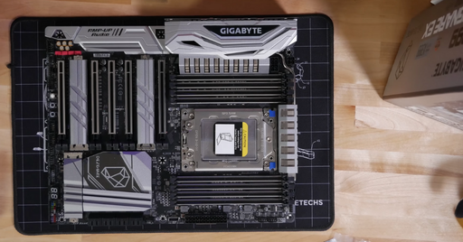 GIGABYTE X399 Designare EX